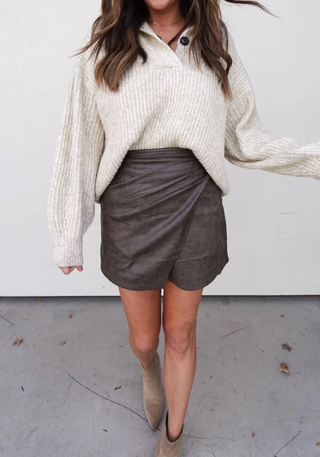 Aemi   Co - V-neck Sweater With Collar